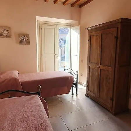 La Bottega Del Maniscalco Holiday home Filettole