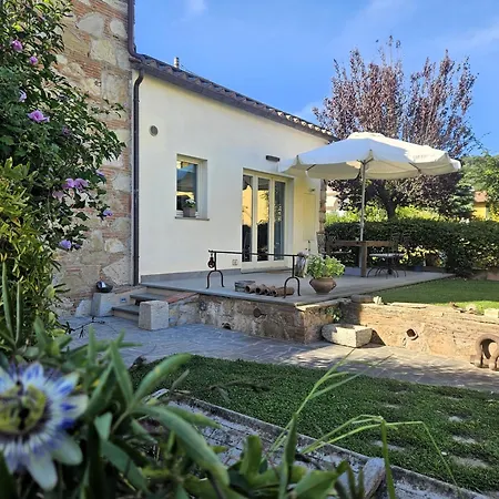 Holiday home La Bottega Del Maniscalco Filettole