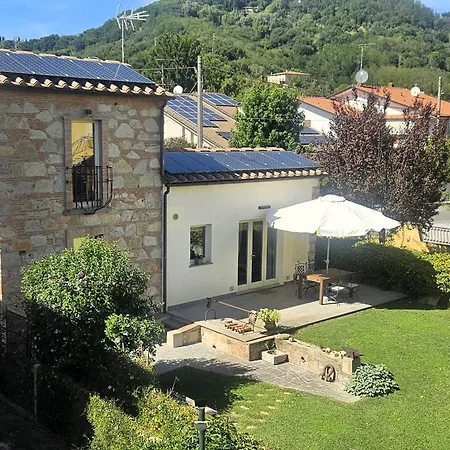 Holiday home La Bottega Del Maniscalco *