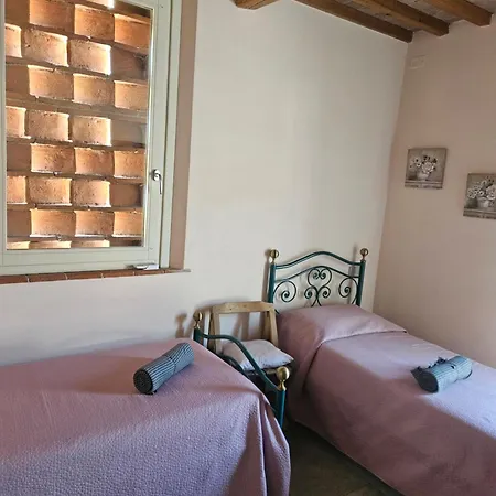 Holiday home La Bottega Del Maniscalco *