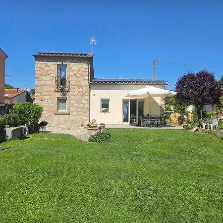 La Bottega Del Maniscalco Holiday home Filettole